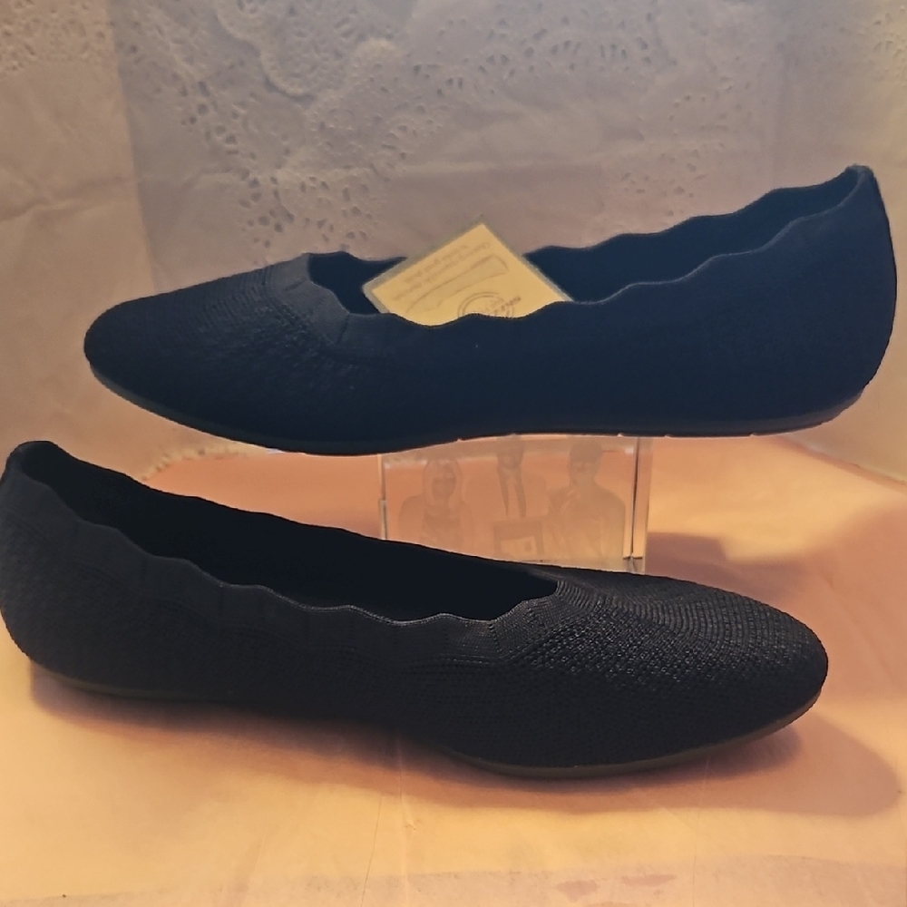 Elegant Black Women's Flats